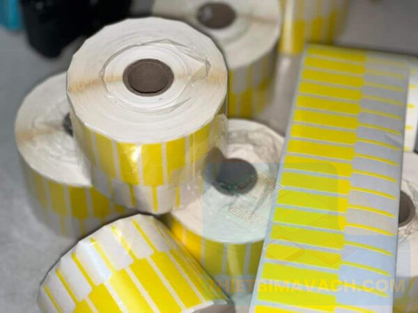 Tem decal nữ trang nền vàng - Ảnh 2