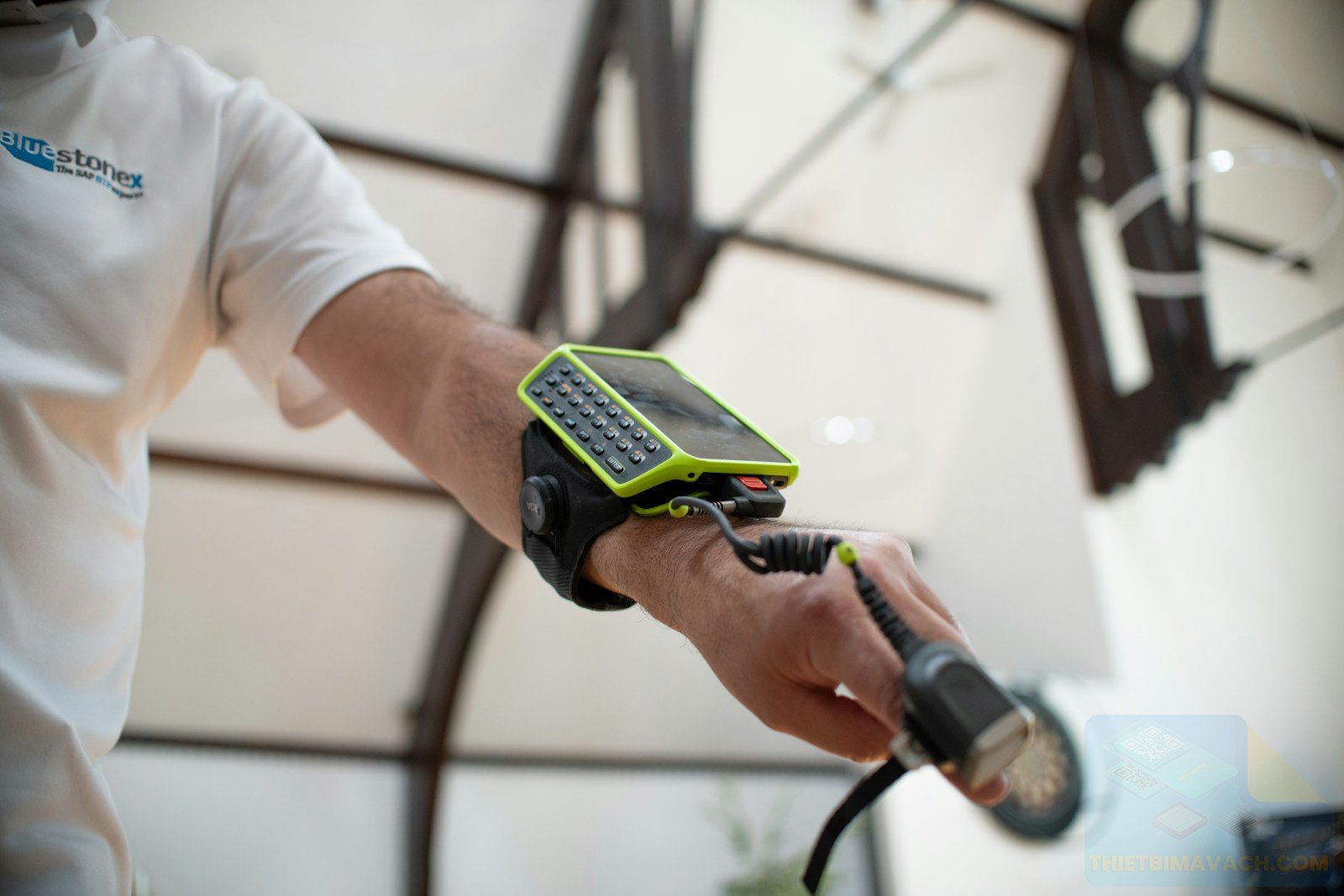 máy quét mã vạch đa tia